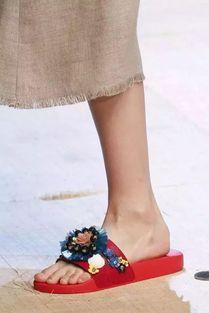 推荐好的国产拖鞋视频,舒适与时尚兼具的居家必备单品